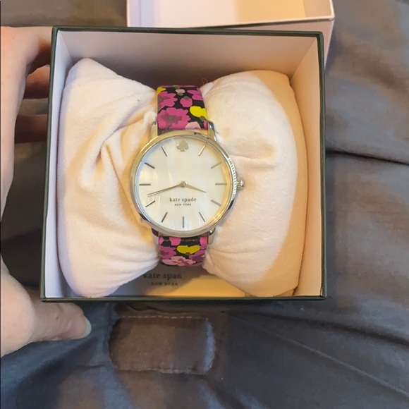 Kate Spade Watch NWT - Picture 3 of 5